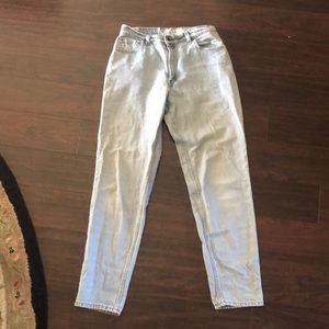 Vintage Levi’s Relaxed Fit & Tapered Leg Size 12L